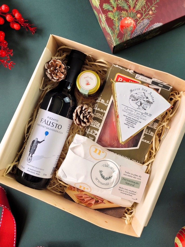 Cesta de Natal Queijos e Vinho do Noel