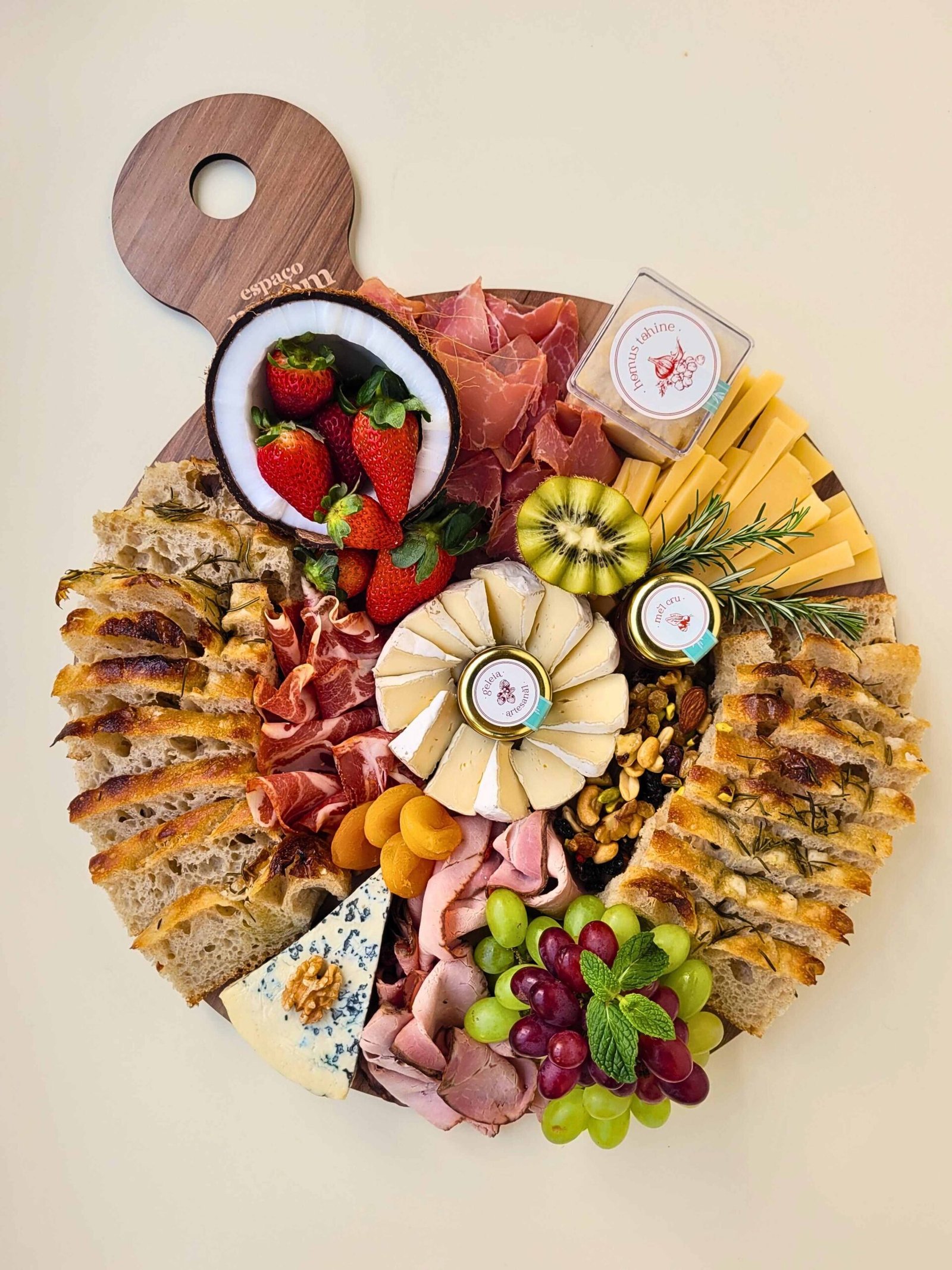 Tábua de Queijos e Frios Nuvem 40 cm - 4 a 6 pessoas